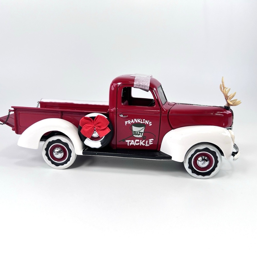 Vintage Franklin Mint Christmas Truck Collectible With Accessories 1999 Edition